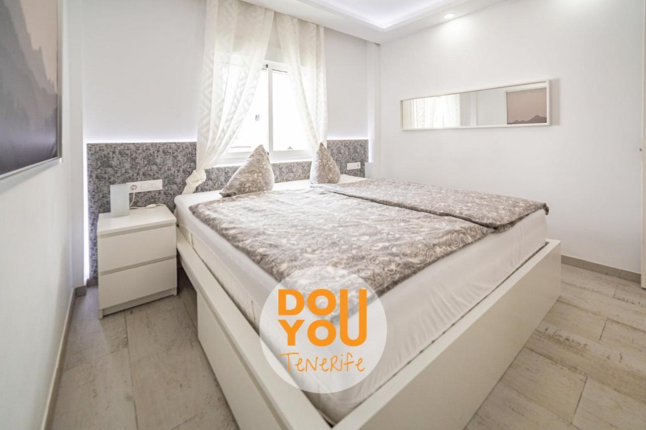 Holiday Apartments Oasis Los Cristianos  Exterior photo