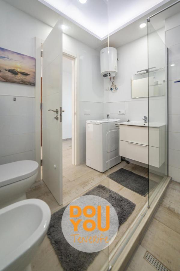 Holiday Apartments Oasis Los Cristianos  Exterior photo