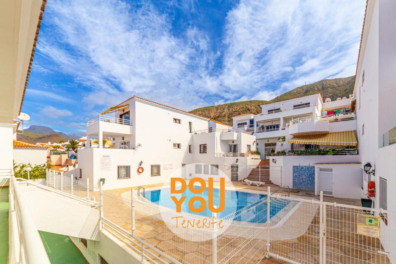 Holiday Apartments Oasis Los Cristianos  Exterior photo