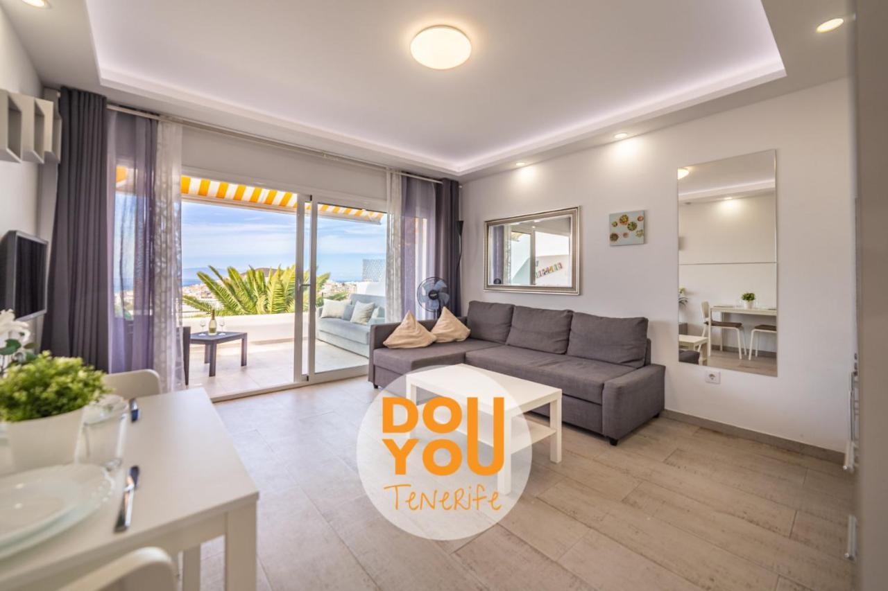 Holiday Apartments Oasis Los Cristianos  Exterior photo