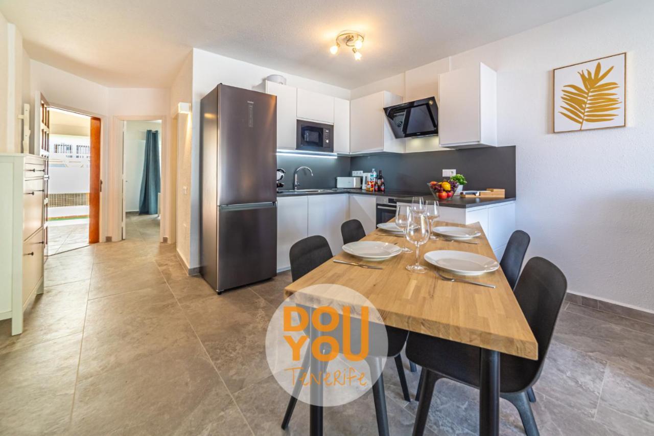 Holiday Apartments Oasis Los Cristianos  Exterior photo