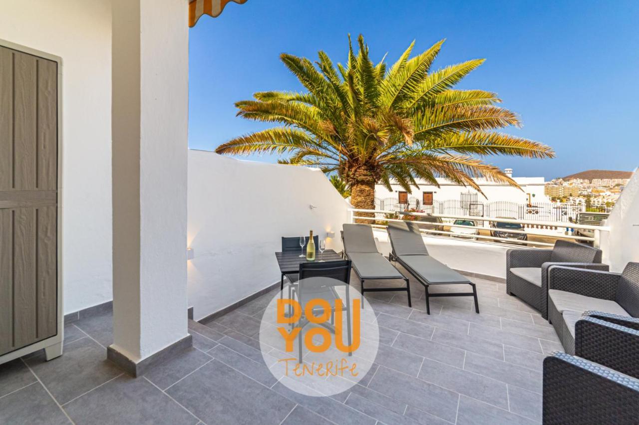 Holiday Apartments Oasis Los Cristianos  Exterior photo