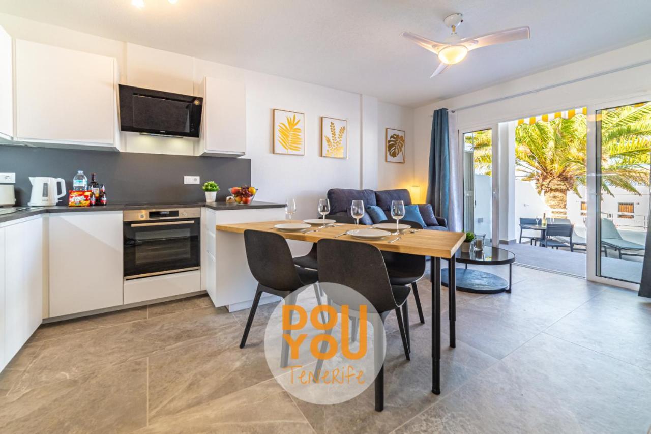 Holiday Apartments Oasis Los Cristianos  Exterior photo