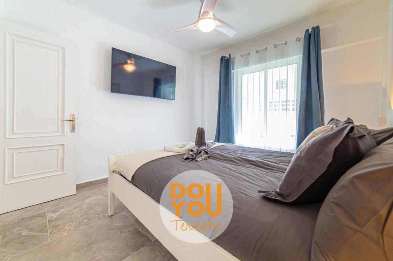 Holiday Apartments Oasis Los Cristianos  Exterior photo
